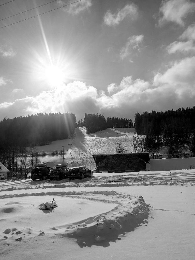 Czech Lodge Stara Ves Esterno foto